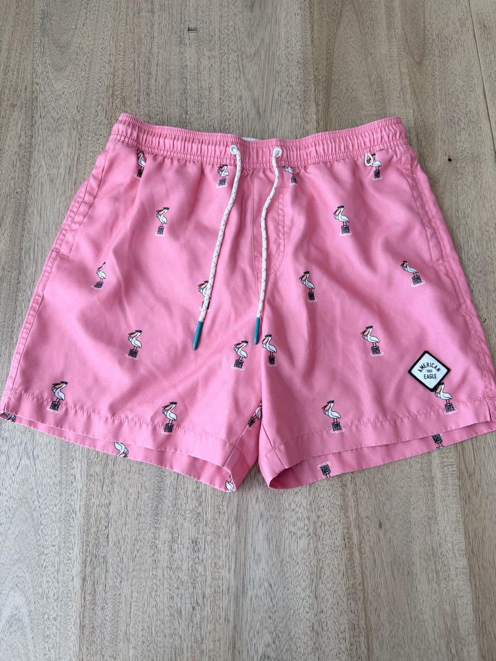 American Eagle Pink Pelican Print Mens Swim Trunks Lined Medium